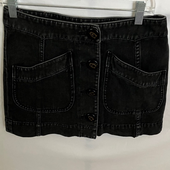 Coach: Black Denim Button Front Mini Skirt- pockets-100% cotton- 2 - Picture 11 of 16